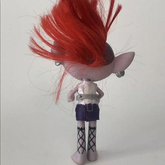 DreamWorks Trolls World Tour Figure STYLING BARB Doll. red hair - Picture 3 of 4